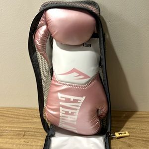 Everlasting training gloves